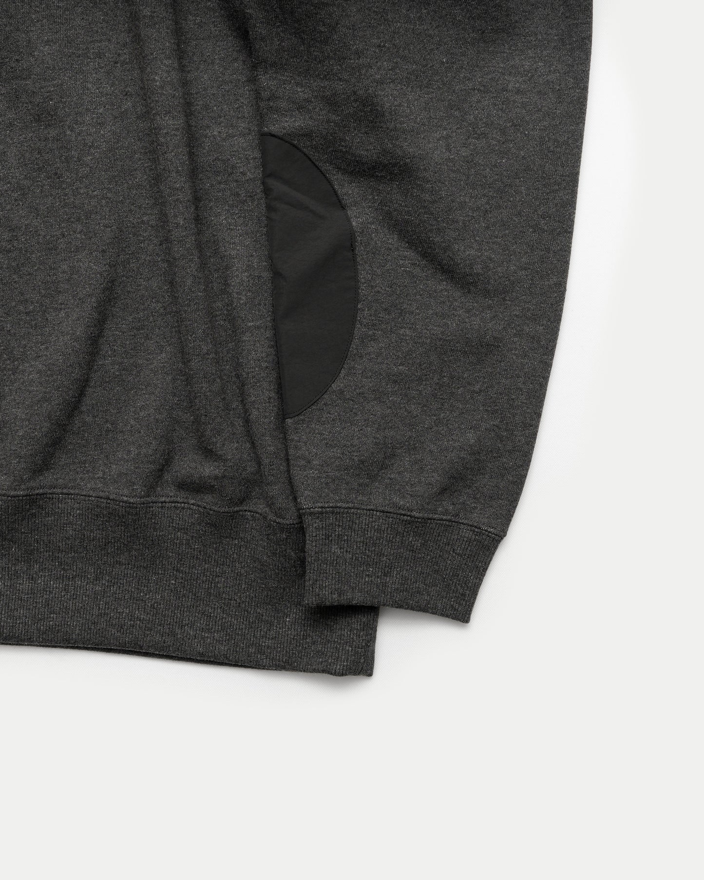 Skipper Wrist Patch Sweatshirt / CHARCOAL［goyemon general gadget］